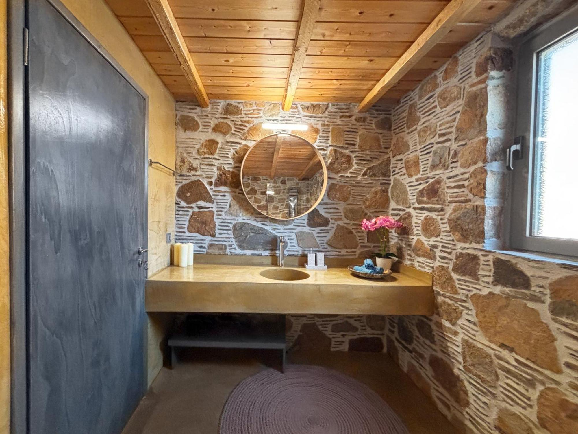 Mekia'S Beach House Livadia  Eksteriør bilde